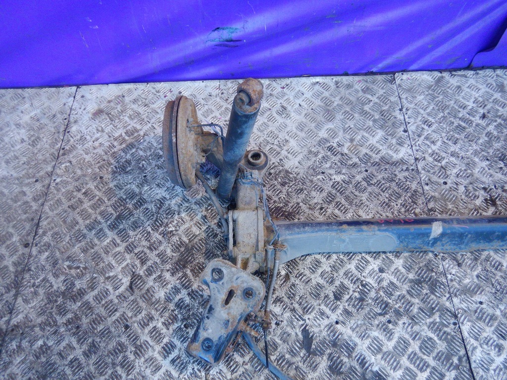 фото №2, Peugeot 1007 05- oś задняя балка подвеска задняя