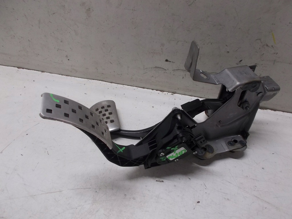 фото №1, Renault captur lift педали автоматическая коробка передач 1.2 tce