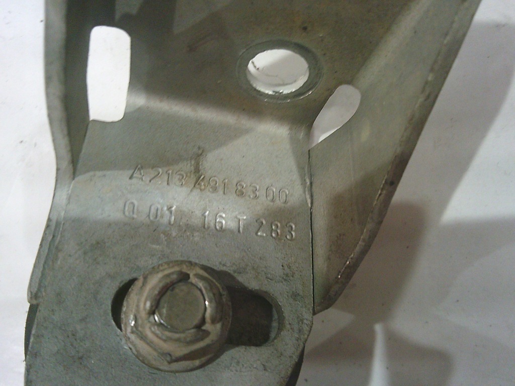 Кронштейн кронштейн вихлоп mercedes w213 2.0 cdi a2134918300 a2134903502 Недорого