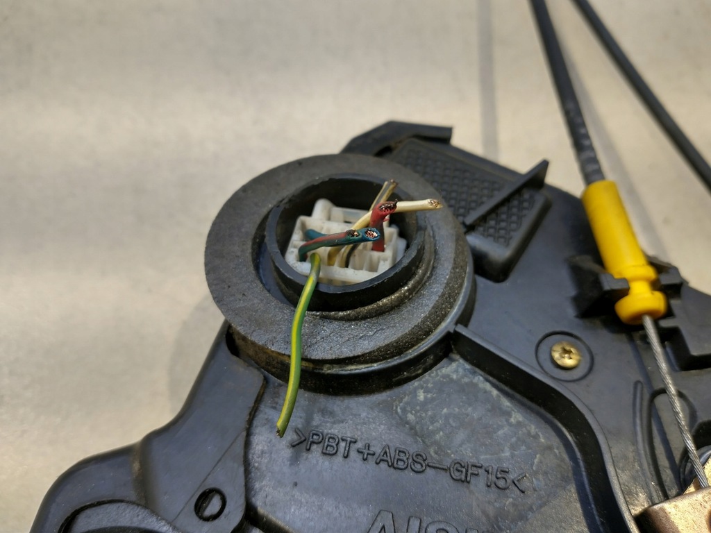 фото №6, Замок двері лівий перед corolla e12 6 pin