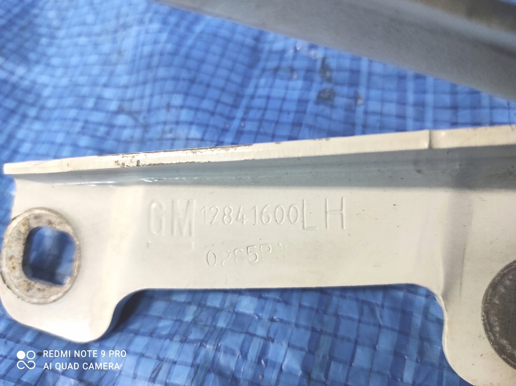 фото №3, Петли do капот комплект белый opel astra j gtc