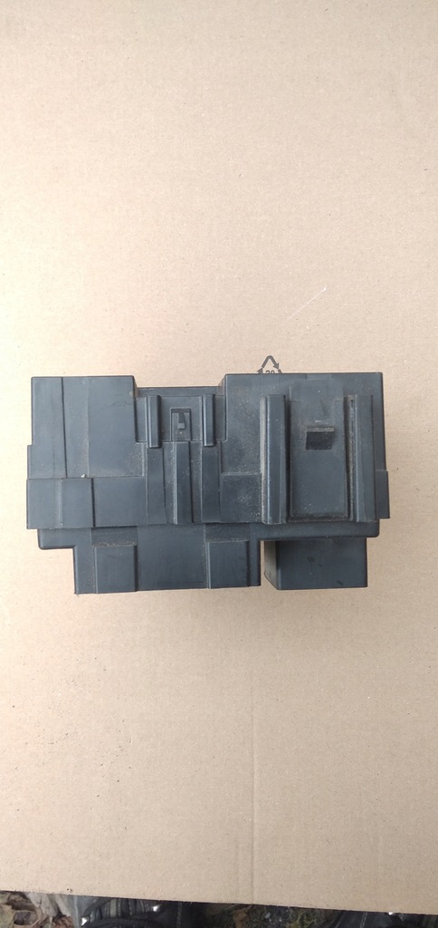 фото №5, Коробка предохранителей chevrolet tahoe 15770992-01