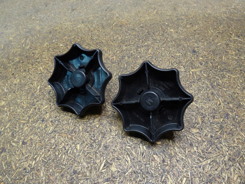 фото №7, Audi a8 s8 d2 болт кронштейн колеса запаска запасного 4a0803899