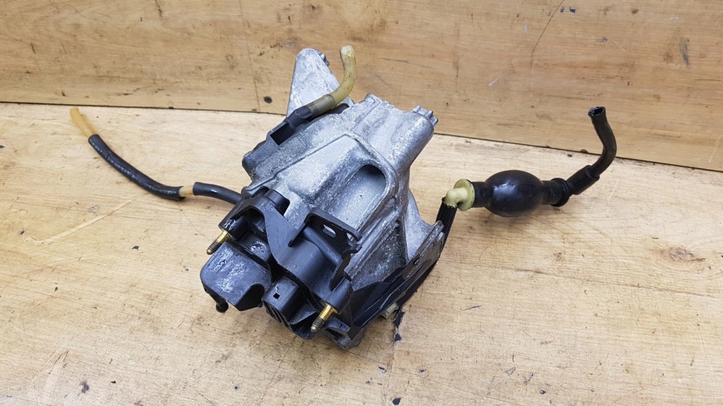 Купить Корпус фильтра топлива peugeot 3008