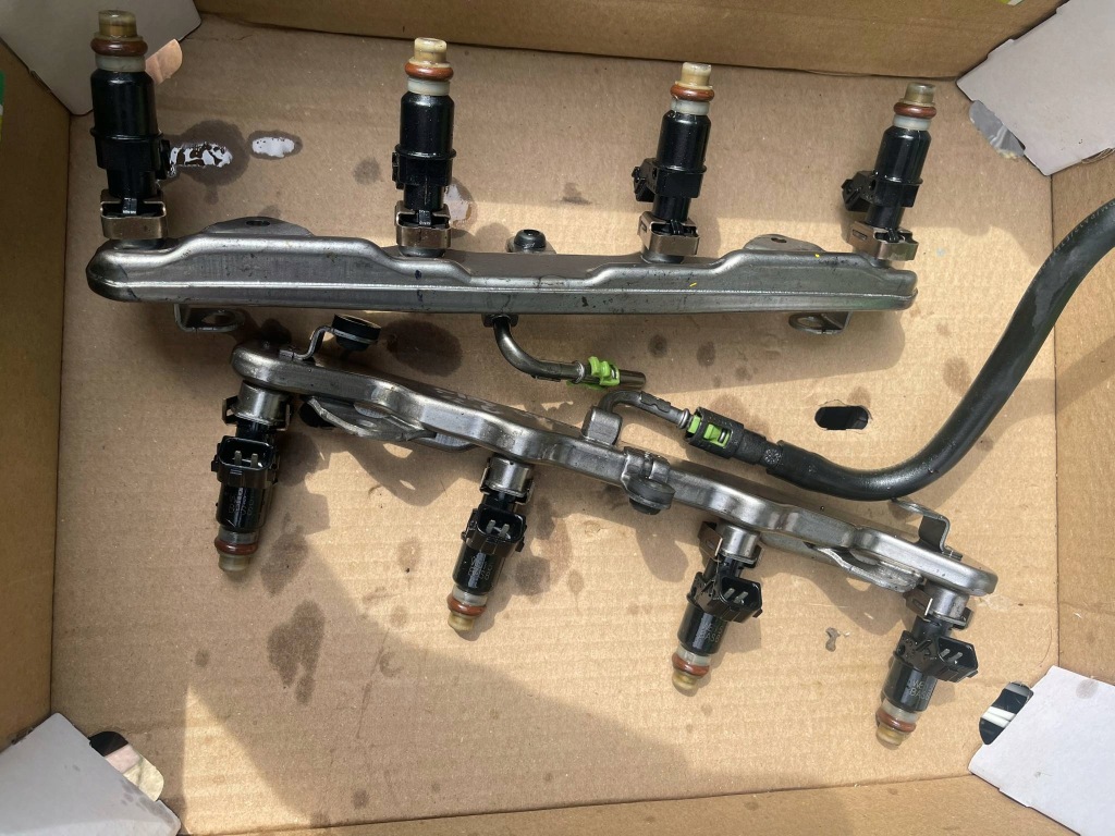 фото №1, Honda accord vii crv iii 2,0 vtec молдинг впрыскная форсунки r20a3