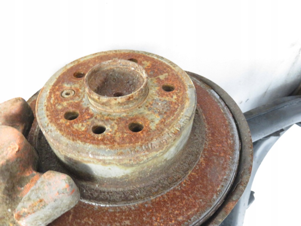 Подрамник задний  opel omega b универсал 2.5 td Цена