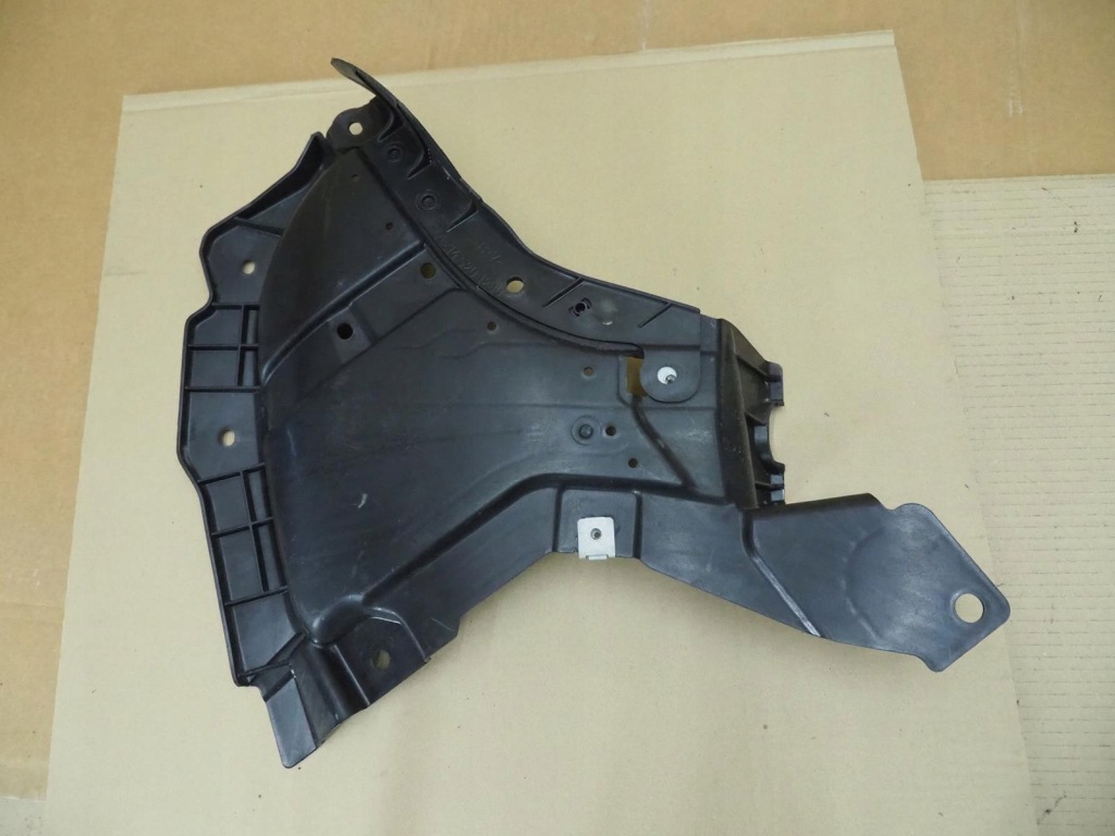 фото №1, Mercedes w214 плита защита бампера перед левая a2145240200