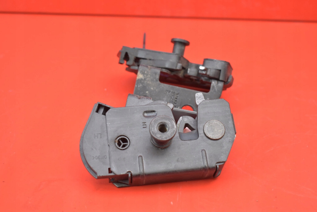 фото №5, Замок кришки задня багажника борти 30649106 volvo xc90 1 i 06-14