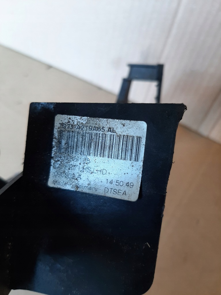 фото №4, Mondeo mk4 кронштейн замка дверь левый перед