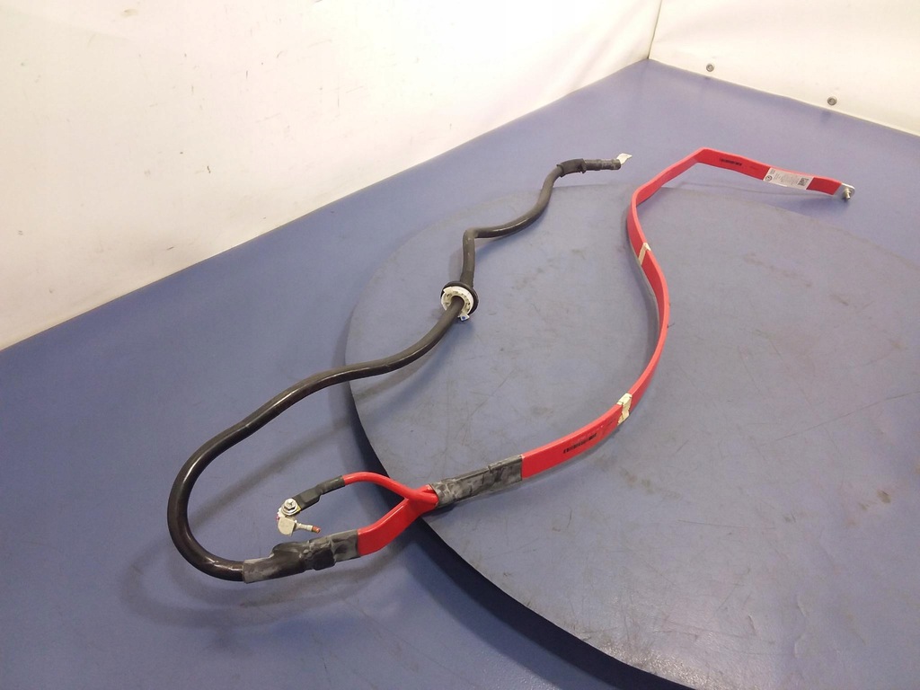 фото №4, Audi a8 d4 4h шланг аккумулятор plus 4h0971225a