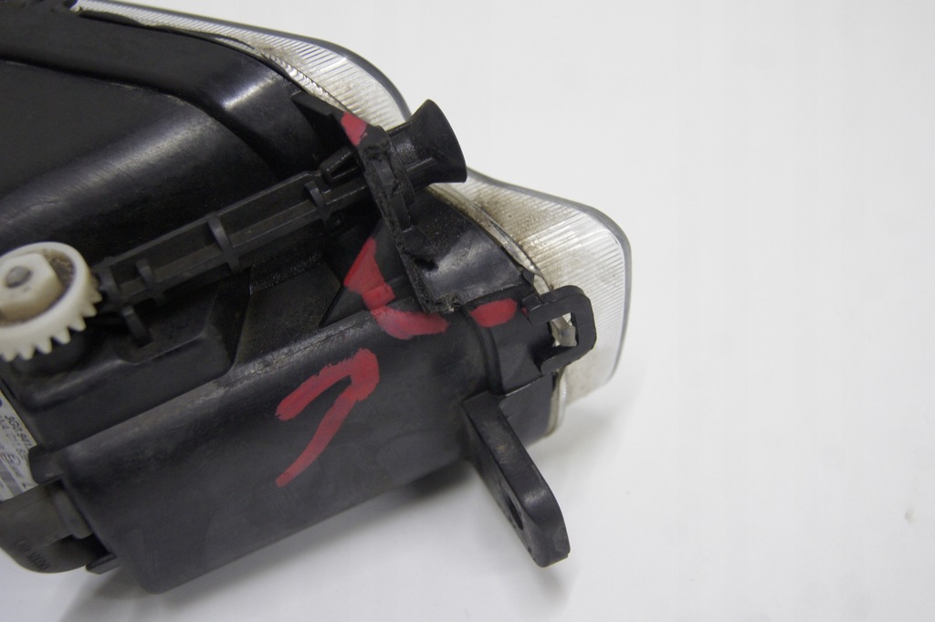 фото №11, Противотуманная фара левый решётка левая противотуманной фары бампера passat b8 kombi