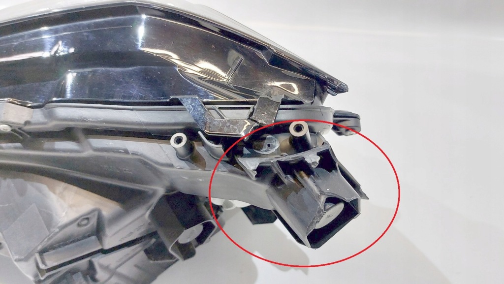 Лампа перед правый lexus ux 18r full led в Украине