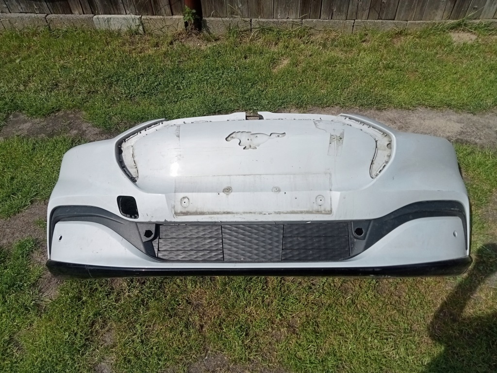 Купить Ford mustang mach e бампер перед передний