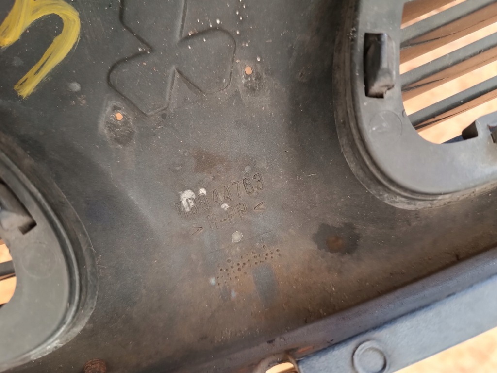 фото №9, Решётка решётка радиатора решётка радиатора бампера перед mb944763 mitsubishi carisma 95-