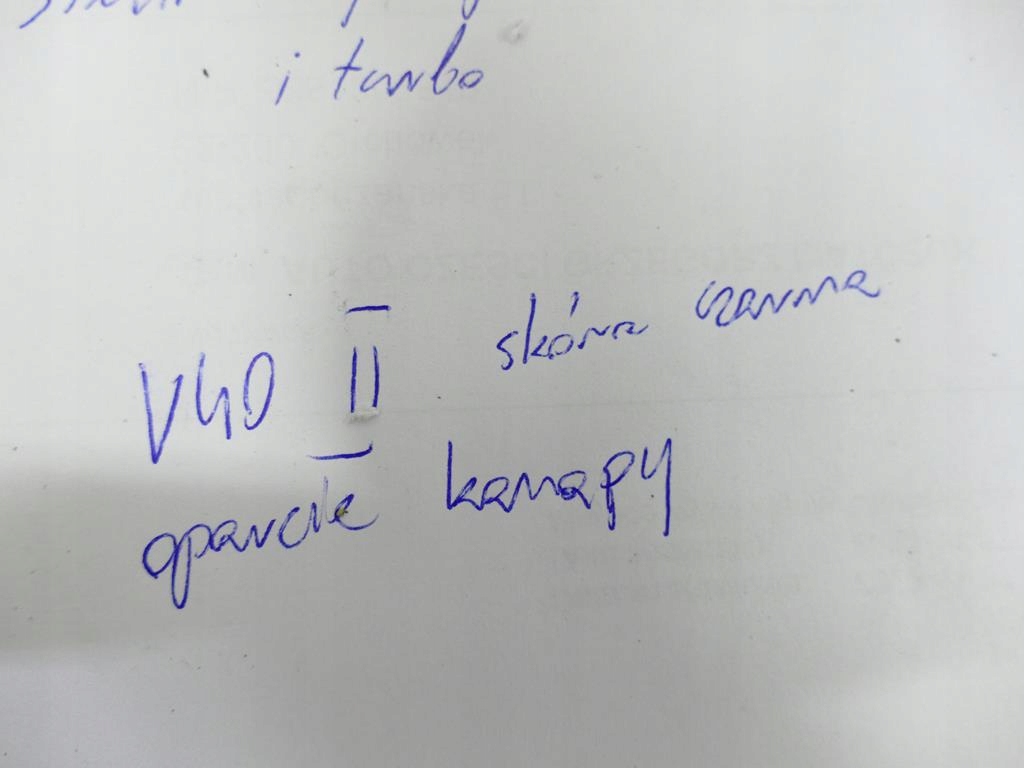 Volvo v40 ii спинка сидіння задній czarna шкіра в Україні