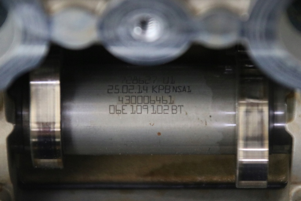 фото №13, Audi a8 d4 3,0 tfsi crec головка права 06e103404aa