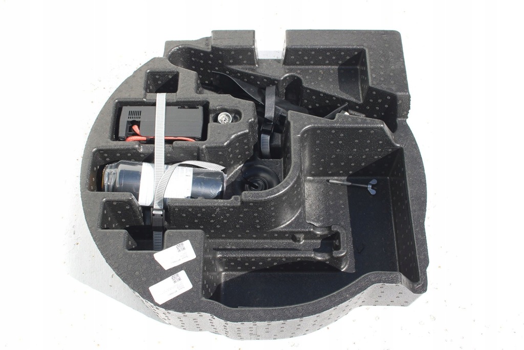 фото №6, Audi q8 rsq8 пенополистирол пол багажника 4m8012109c обивка отделка r