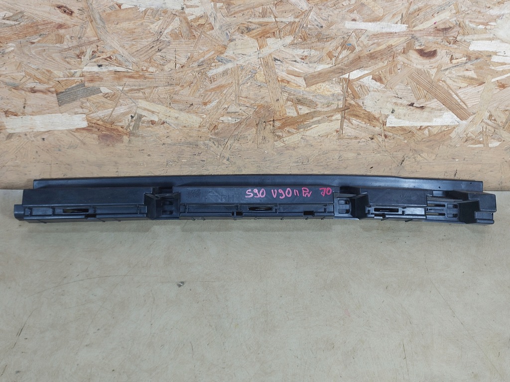 фото №1, Volvo s90 v90 ii напрямна молдинг поріг правий задня 31386132