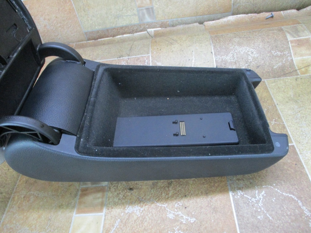 фото №14, Підлокітник audi a6 c6 czarna шкіра