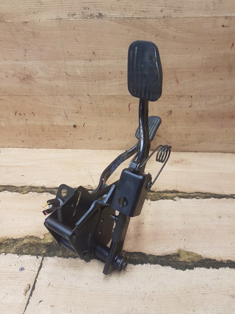 фото №1, Педаль зчеплення гальмо комплект volvo 850