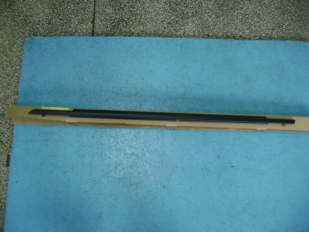 фото №1, Молдинг дверь p левая mazda cx3