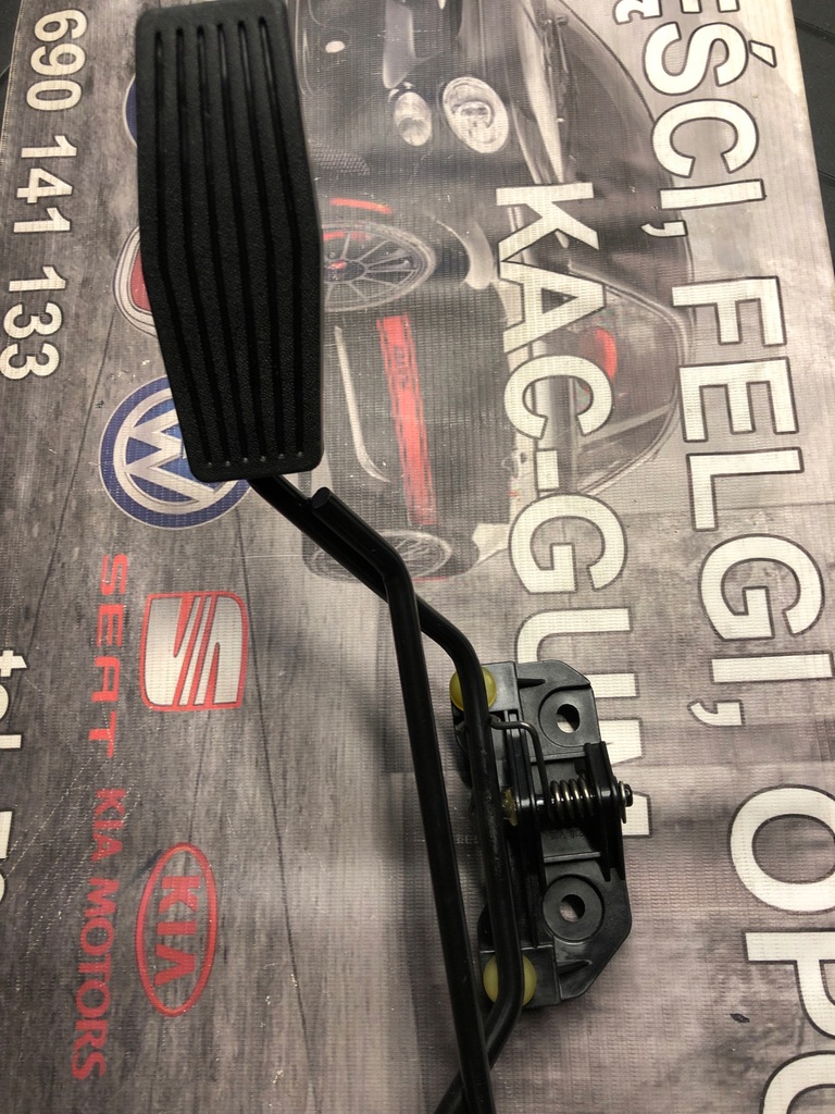 фото №1, Педаль газу hyundai accent 327001g900