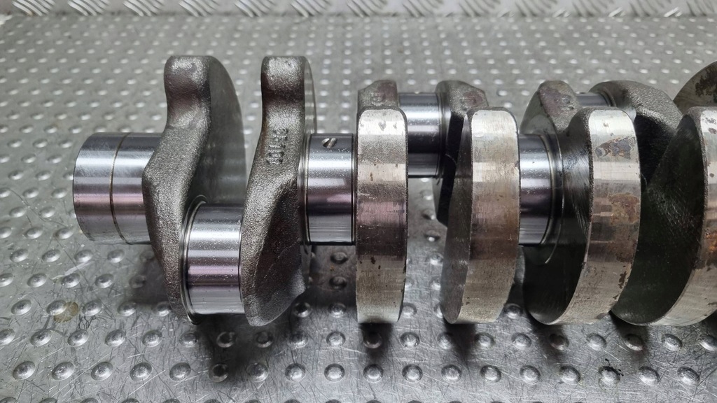 фото №6, Wał коленчатый a65104 a6510300401 mercedes glk x204 w204 w212 2.2 cdi om651