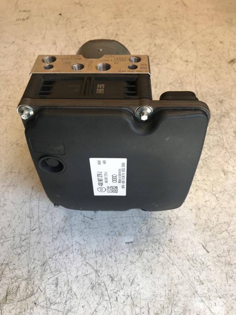 фото №3, Audi r8 plus 4s 5.2 насос abs тормозная 4s0907379j