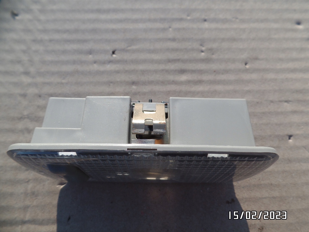 фото №13, Лампа освітлення кабіни nissan x-trail t31