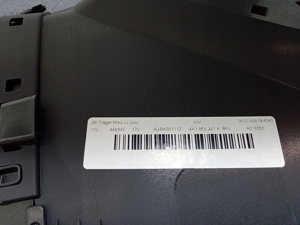 фото №7, Audi a6 c8 туннель средний подлокотник 4k1863241