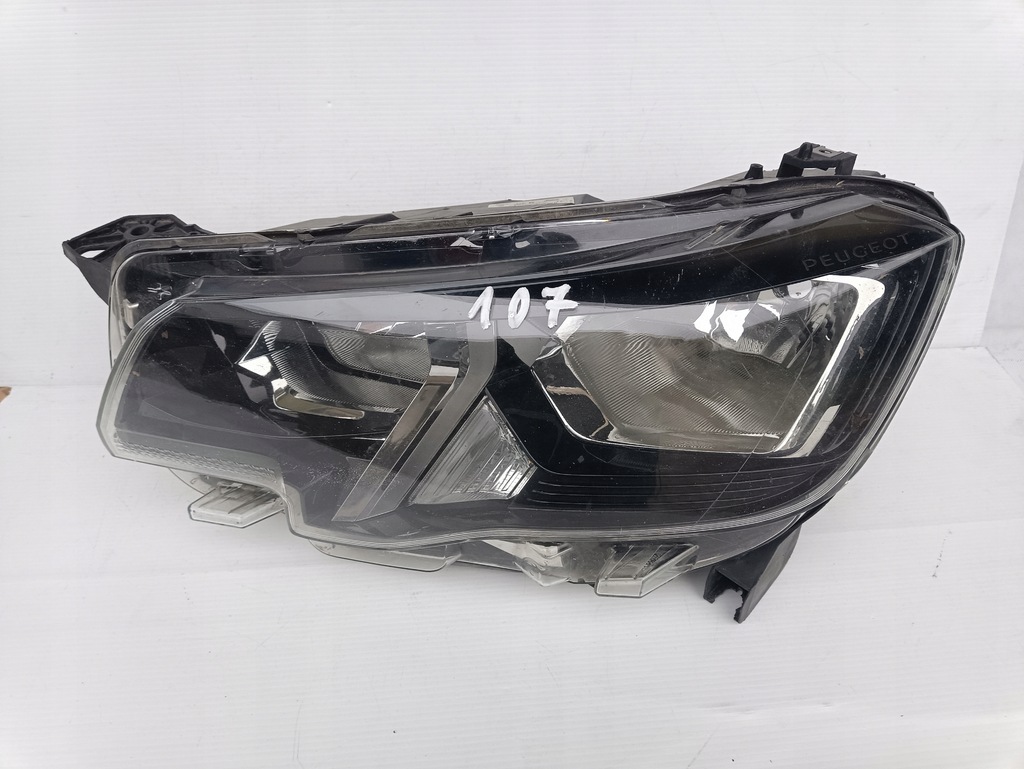фото №1, Peugeot partner iii rifter 18- фара левый перед 9816826980 orygi europa