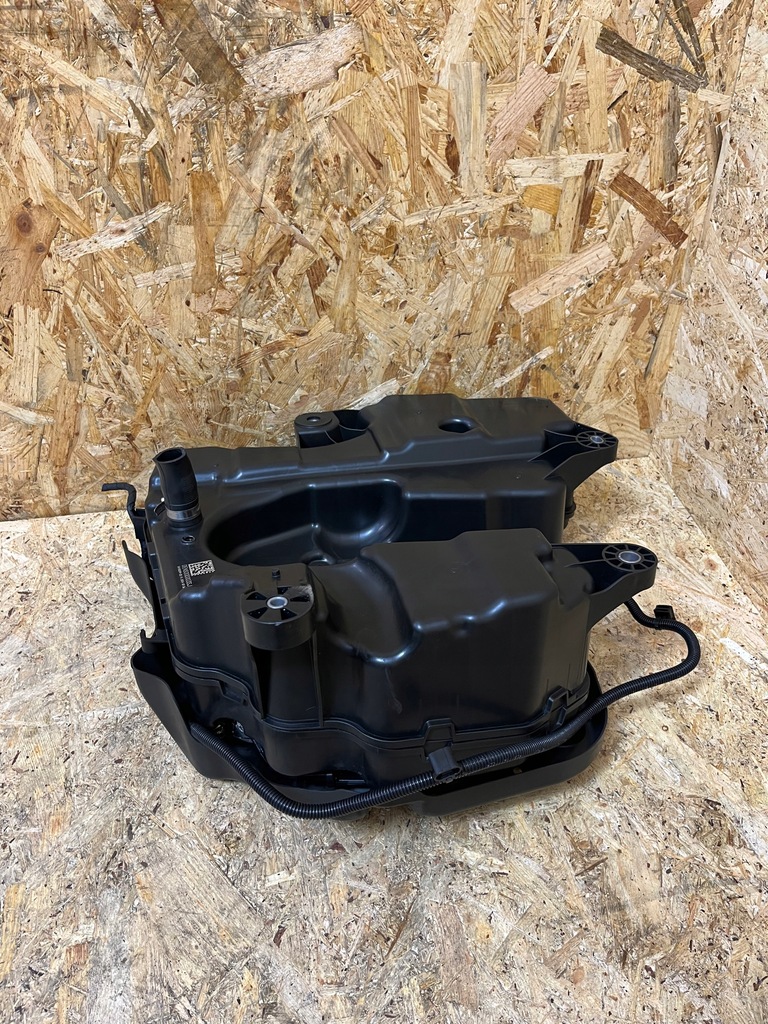 фото №8, Бак жидкость adblue 8740421 bmw 1 f70 u06 u11 u 10 оригинал демонтаж