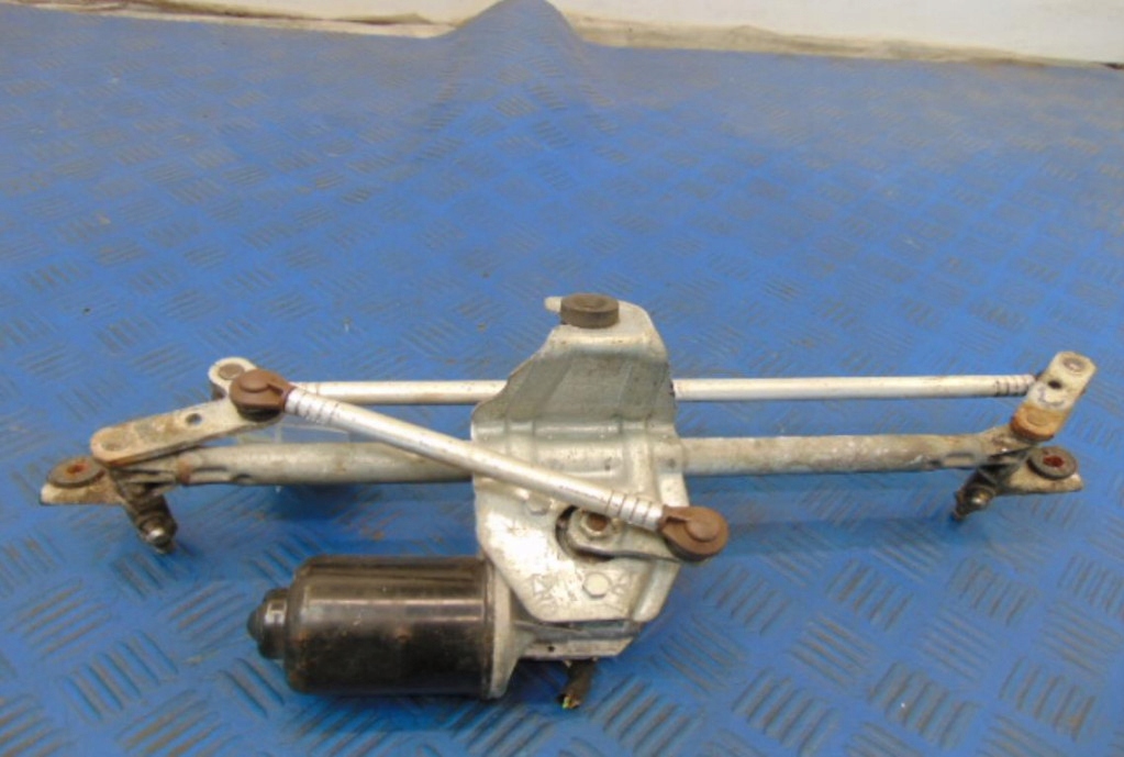 Opel corsa c механизм дворник перед 09114673 в Украине