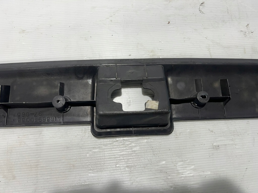 A1636940033 молдинг накладка поріг багажника mercedes ml w163 Зі Шроту