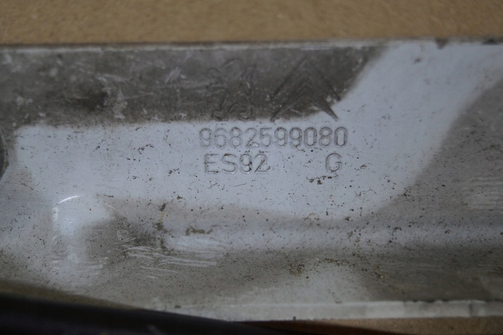 фото №7, Петля капот левый peugeot 3008 i 9682599080