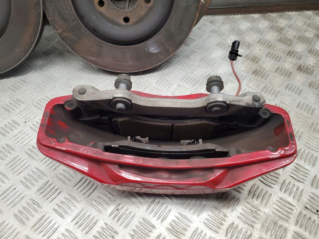 фото №9, Audi q8 2021 комплект набор диск i суппортов тормозных