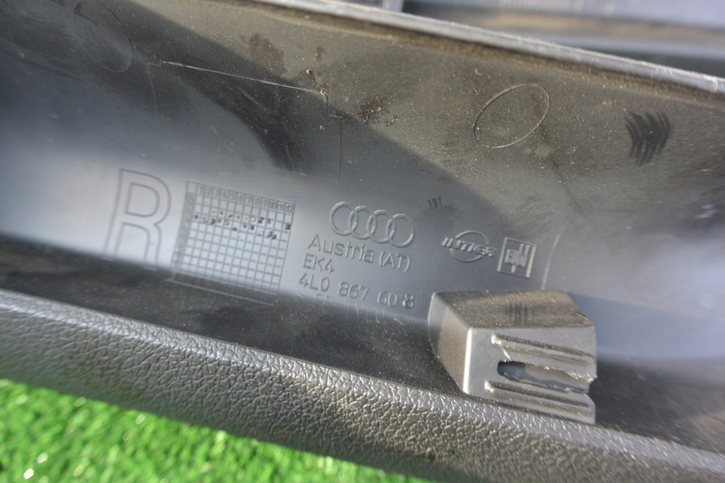 фото №14, Обивка шторка крышки багажника kpl audi q7 4l