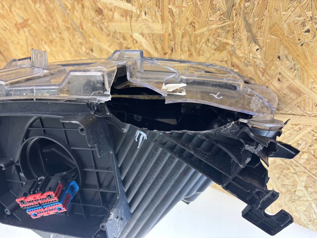 фото №10, Ford mustang mach-e 2022 лампа передняя