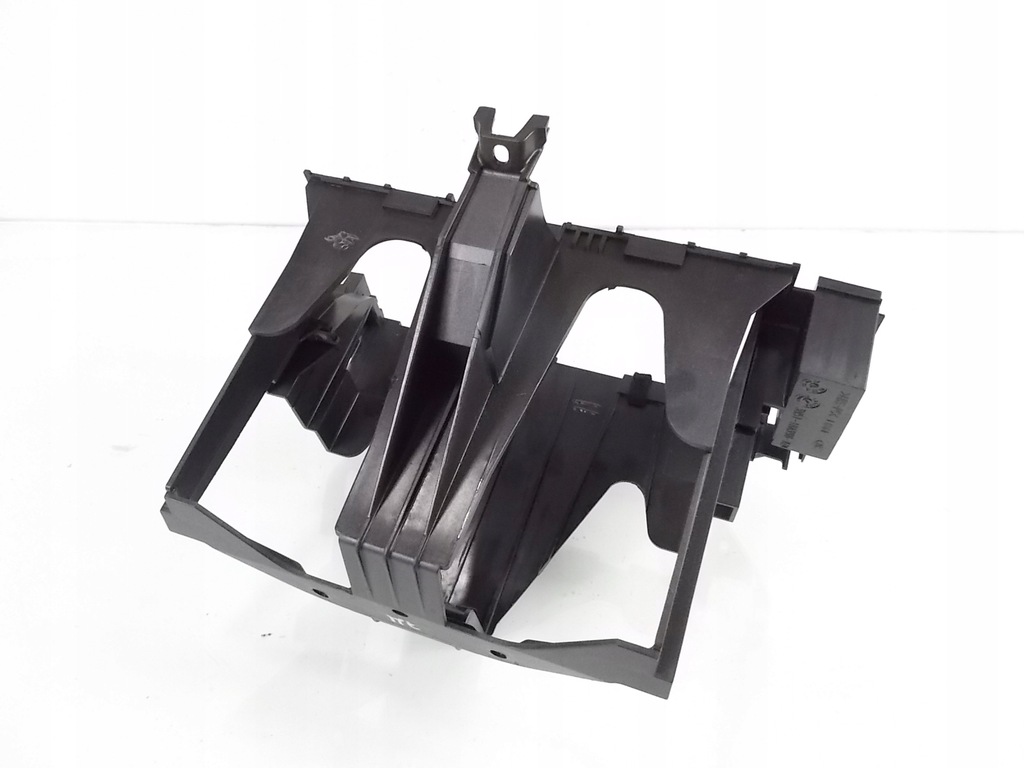 фото №3, Рамка радио 3m51-18a998-ad ford focus mk2 c-max cmax 1,8 b