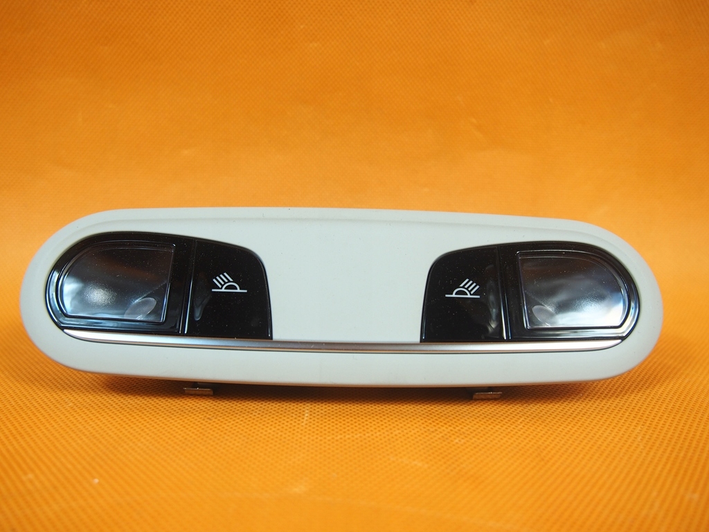 фото №1, Audi a7 4g лампа потолочный led задняя 4g0947111a