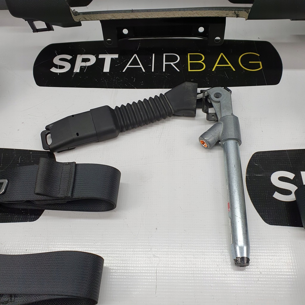 фото №8, Kadjar приборная панель консоль подушки безопасности ремни подушка безопасности