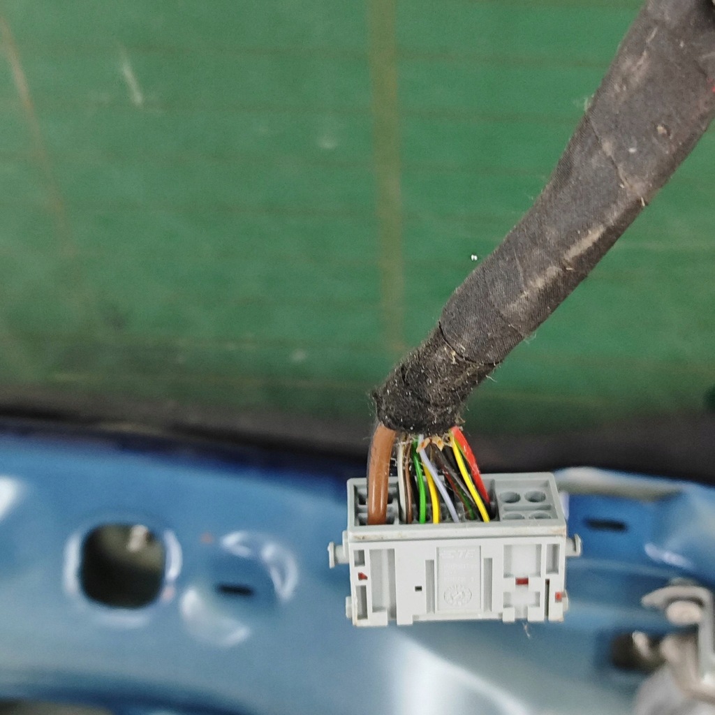 фото №9, Maserati levante 2016 задняя крышка багажника багажника