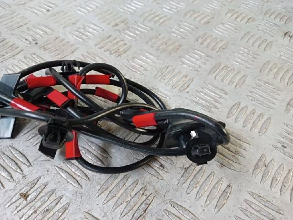 фото №5, Space star ii антенна кровельная электропроводка