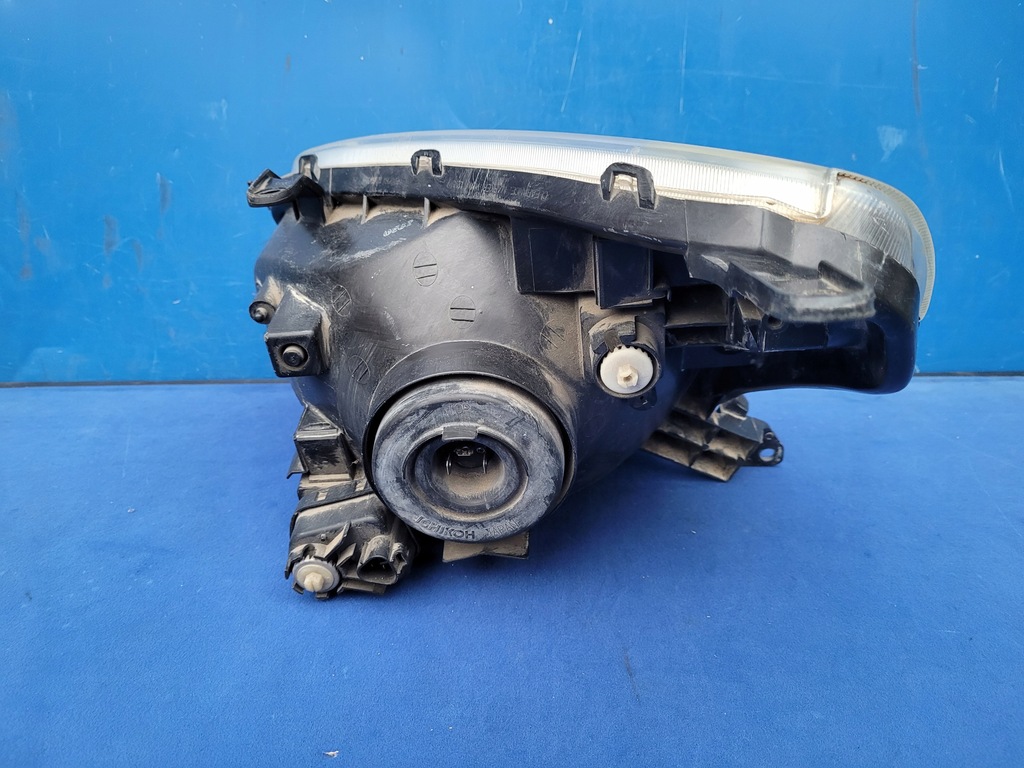 фото №9, Toyota rav-4 rav4 2000-2003 00-03 фара лампа правая