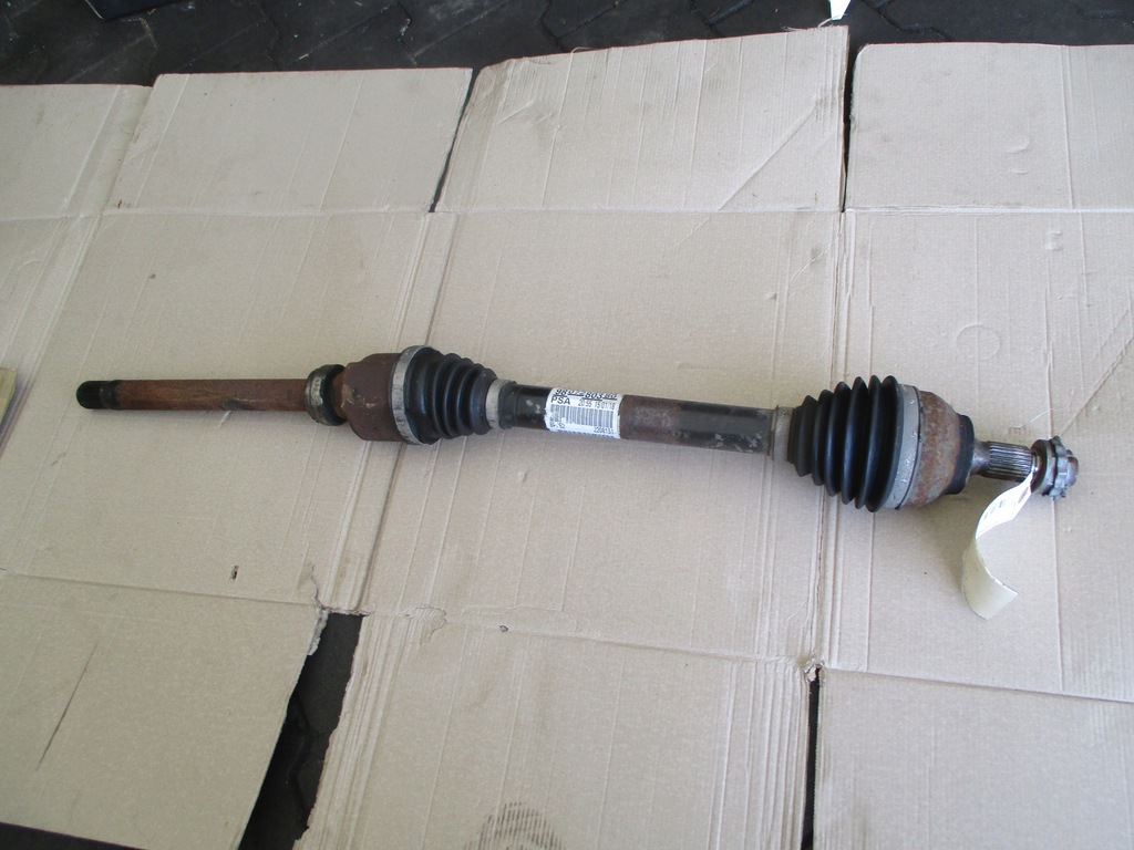 фото №1, Peugeot 2008 1.2 thp aut приводной вал правая 9807280380