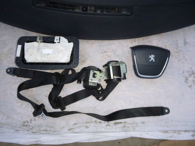 фото №8, Приборная панель консоль приборная панель air bag ремни peugeot 508