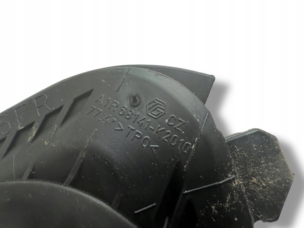 фото №14, Toyota yaris cross 2022 перед сторона правая прокладка стекло дверь передних