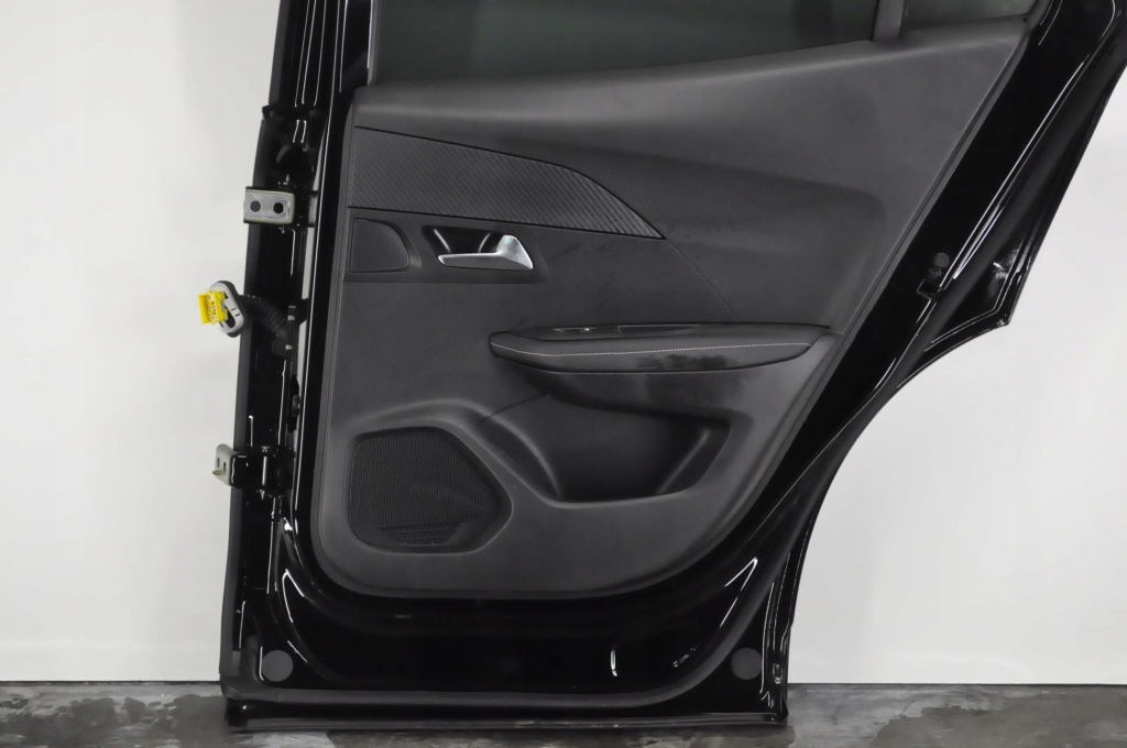 фото №4, Peugeot 2008 ii дверь правый задняя задние