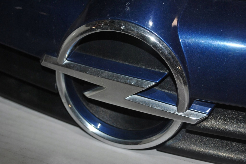 Решітка радіатора перед решітка радіатора opel astra h iii 13108463 Ціна