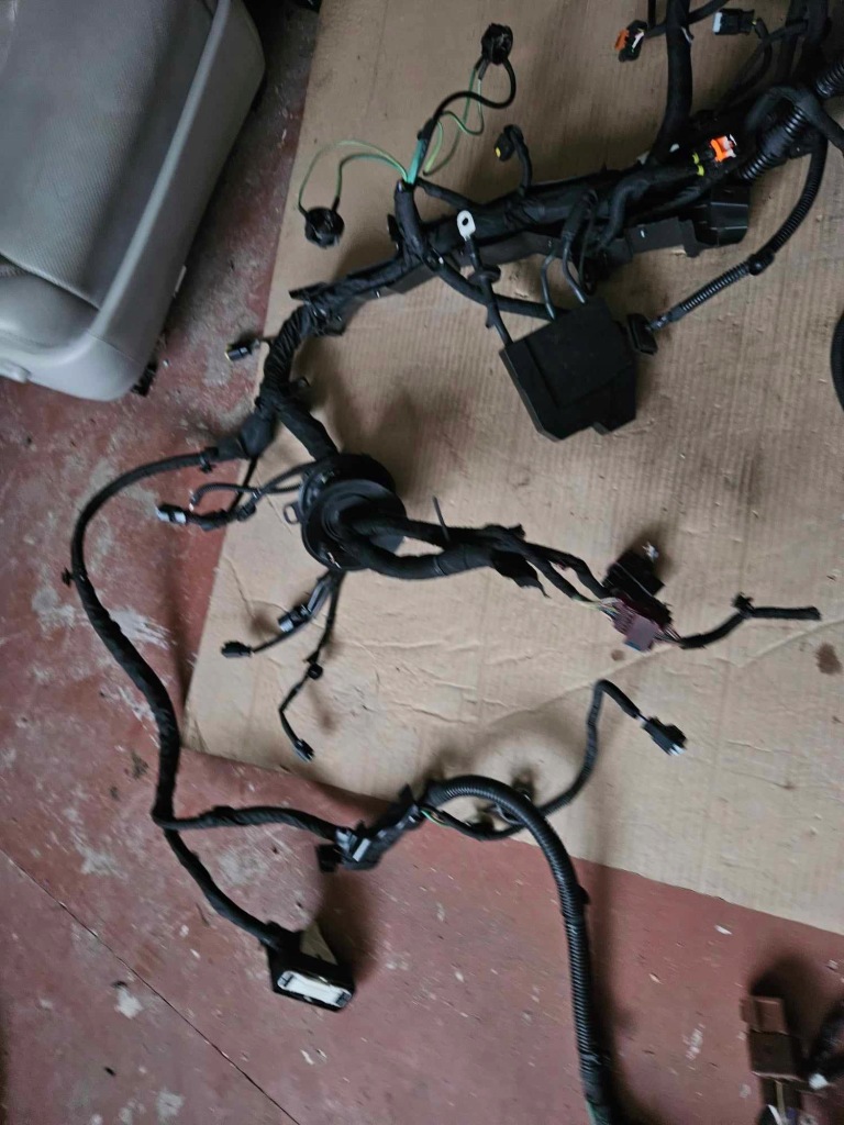 фото №8, C5 aircross 1,2 жгут стены перегородки лонжерон коробка предохранителей